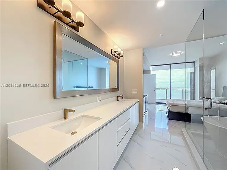 700 NE 24th St #4904 — Photo 21