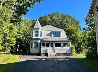 46 Rogers Rd, Kittery, ME 03904