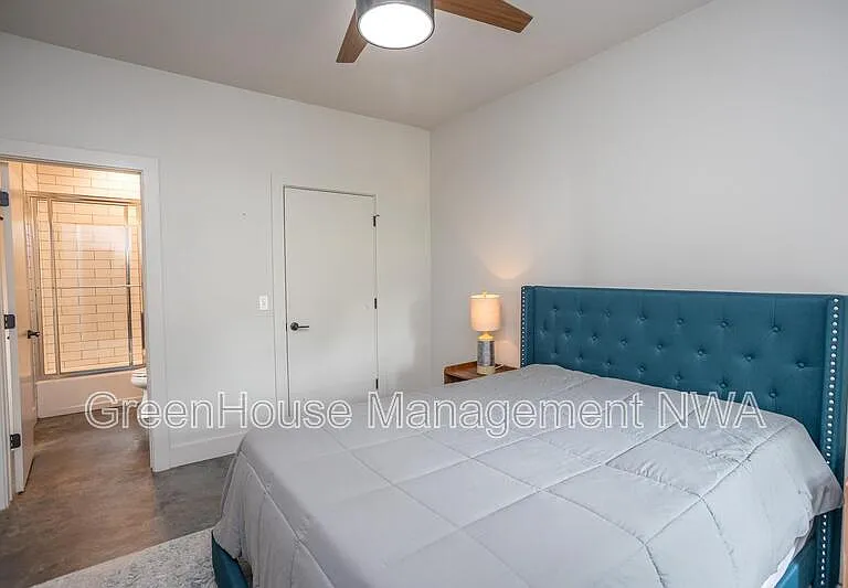 808 S Locust Ave #808LOC — Photo 9