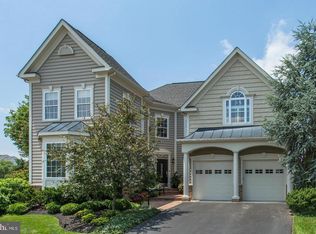 22833 Highcrest Cir, Ashburn, VA