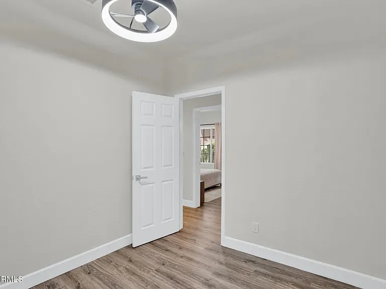 5434 E Campo Bello Dr — Photo 11