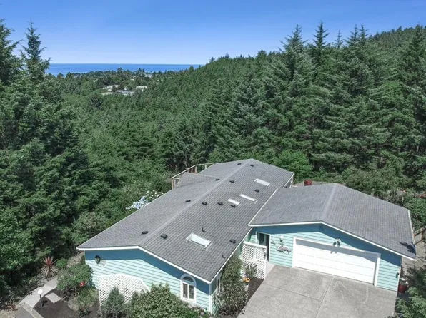 6250 NE Evergreen Ln, Newport, OR 97365