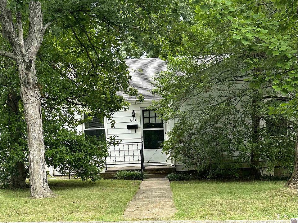 1st image of 816 S 1st St