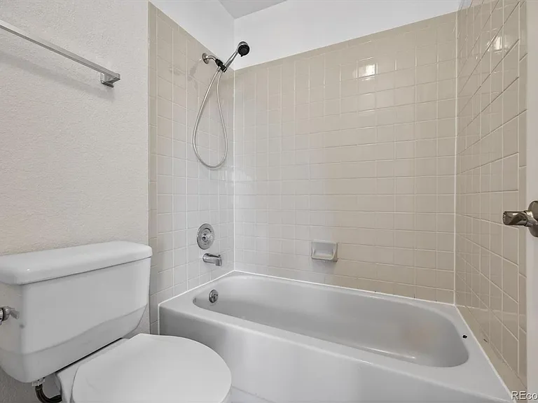 10537 W Maplewood Dr — Photo 15