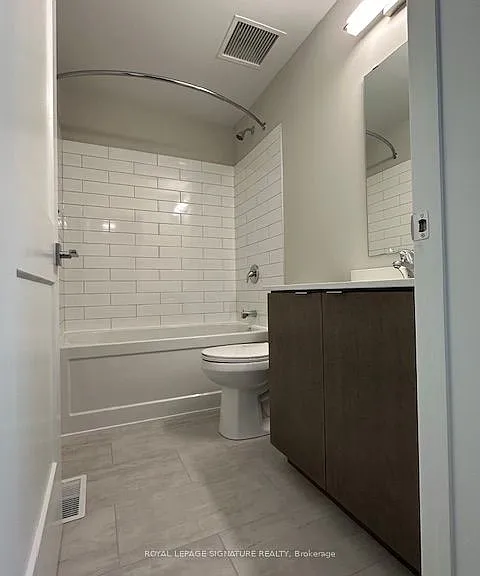 708 Woolwich St #205 — Photo 6