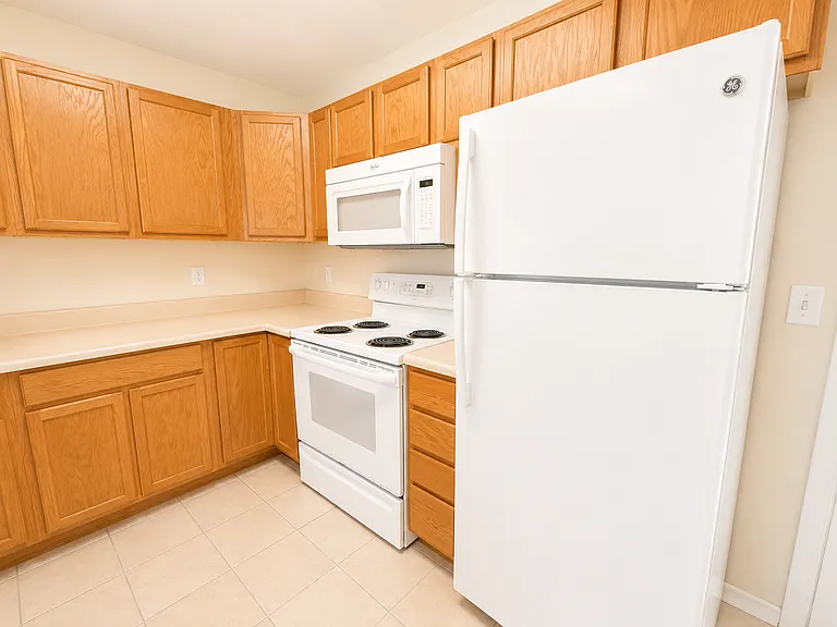 3306-3308 Dove Dr — Photo 7