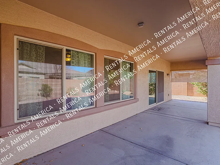 2954 E Coconino Dr — Photo 35