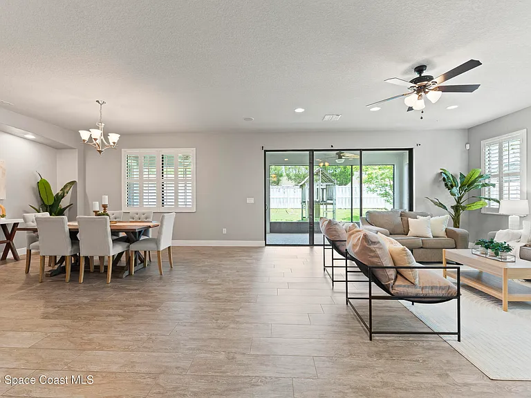 8426 Stalwart Cir — Photo 17