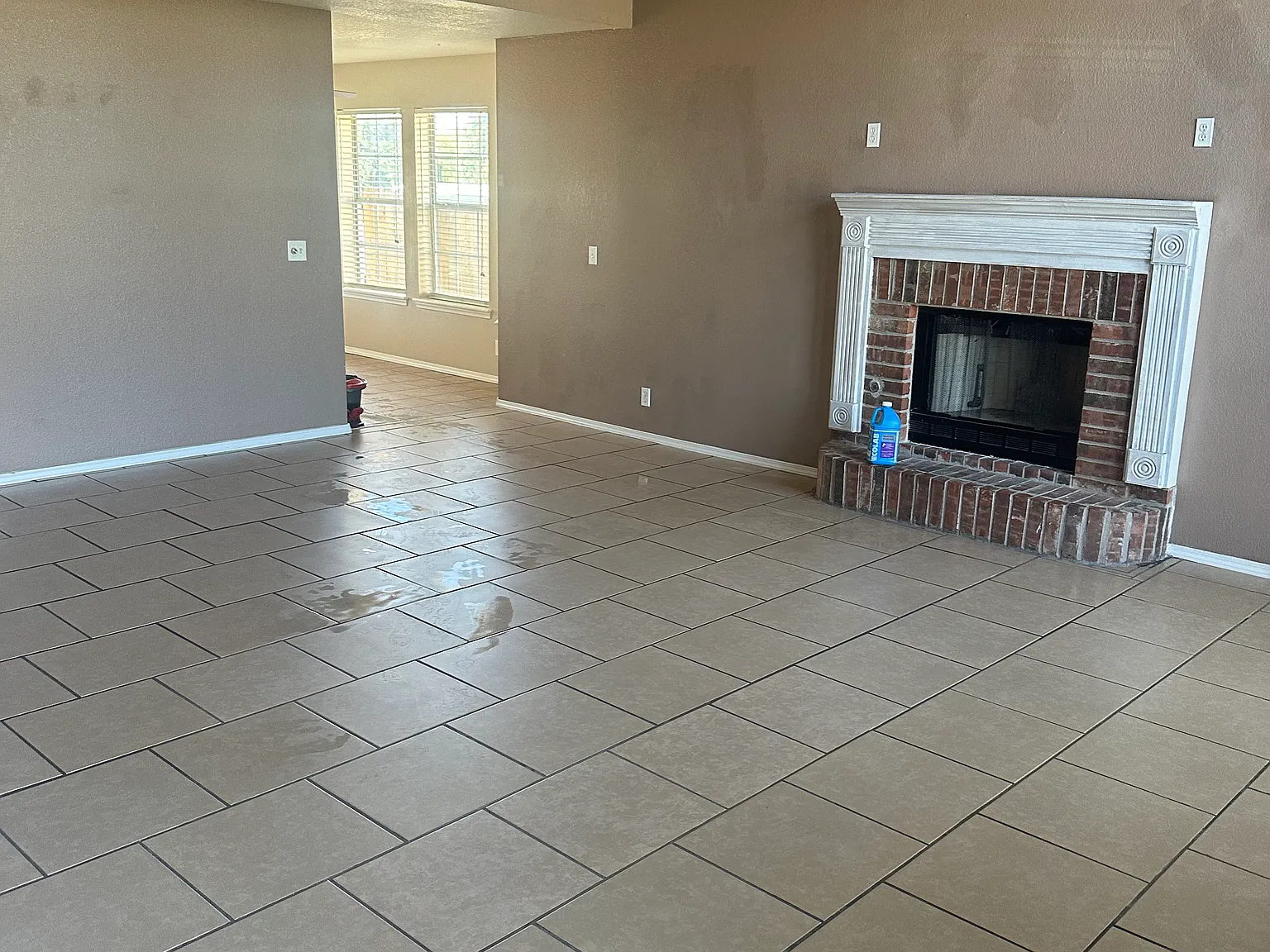 3710 S 194 East Ave — Photo 2