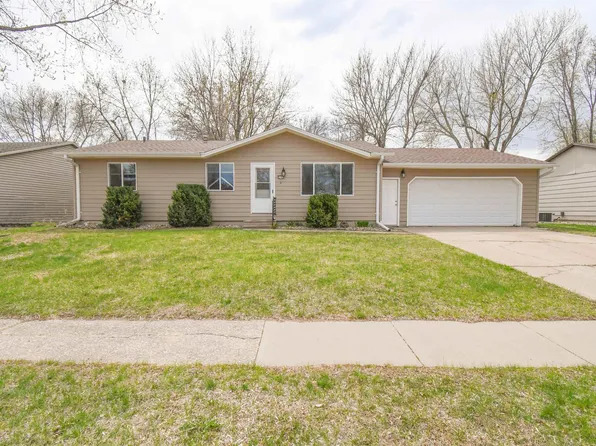 6109 W 58th St, Sioux Falls, SD 57106