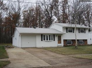 4743 Idleview Dr, Vermilion, OH