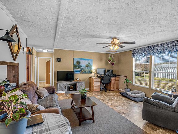 5th image of 160 156 County Rd #9061