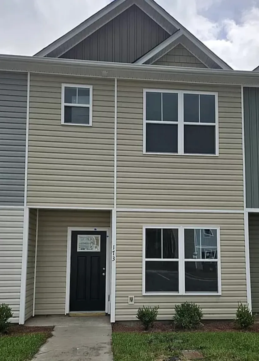 2 bed, 2.5 bath, 1246 sqft, $1,495 — Photo 1