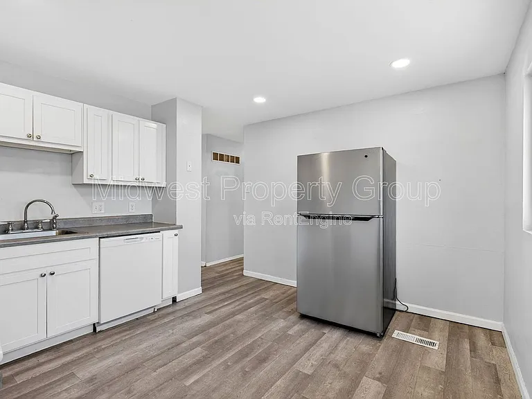 1540 Aspen Dr — Photo 4
