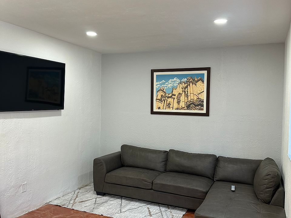 1st image of 1827 SW 102nd Pl #1