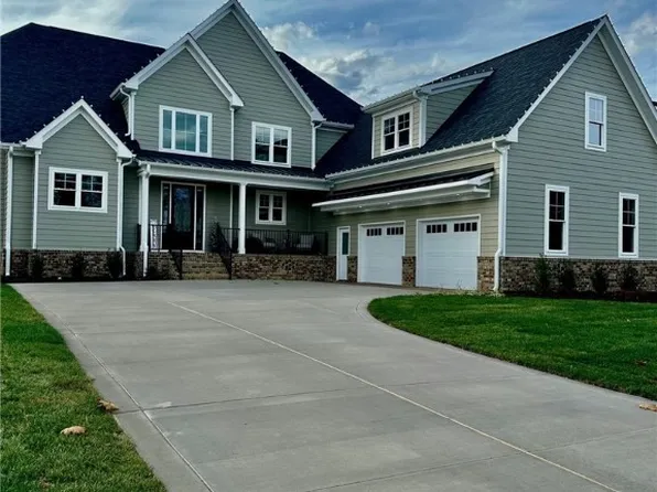 307 Octavia Dr, Yorktown, VA 23693