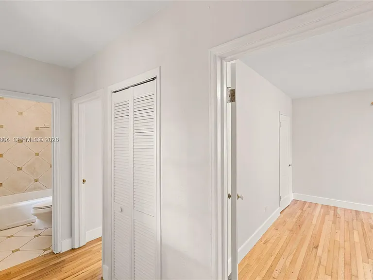 1431 Algeria Ave — Photo 21