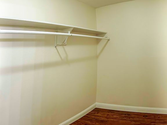 5th image of 11609 April Dr APT D