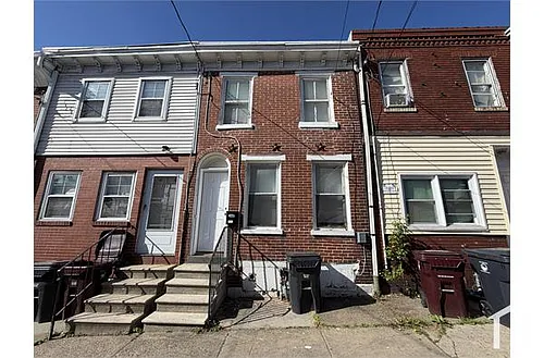 1114 Lancaster Ave Photo 1