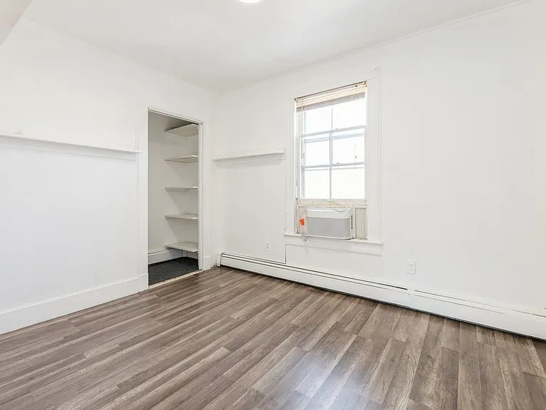 21 Central Ave — Photo 15