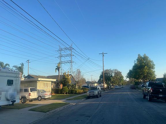 4th image of 2103 Stevely Ave