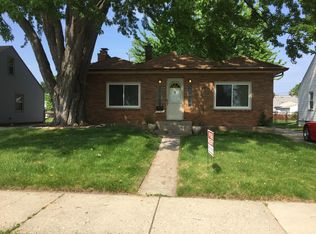 27931 Florence St, Saint Clair Shores, MI 48081