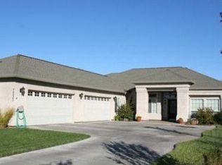 7533 Robles Dr, Redding, CA 96002