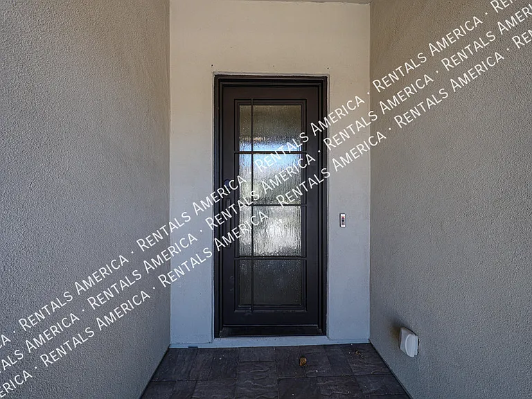 1530 E San Carlos Way — Photo 5
