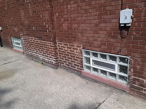 4th image of 11102 Wilshire Dr