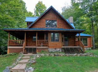 W8701 Lynch Rd, Iron Mountain, MI 49801