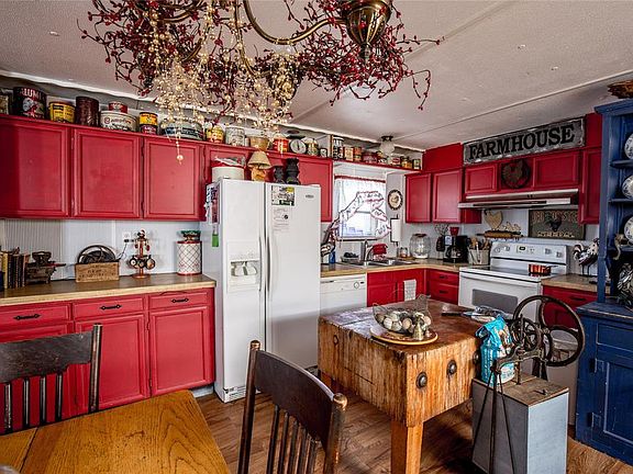 3rd image of 639 Mirza Way