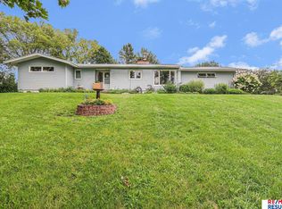 10001 N 72nd St, Omaha, NE 68122