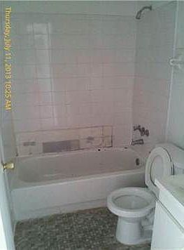 3rd image of 399 SW 13th Pl APT 610