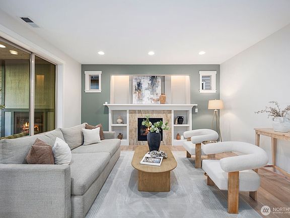 4th image of 13405 Edmunds Parkway E