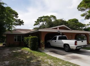 5818 4th St E, Bradenton, FL 34203