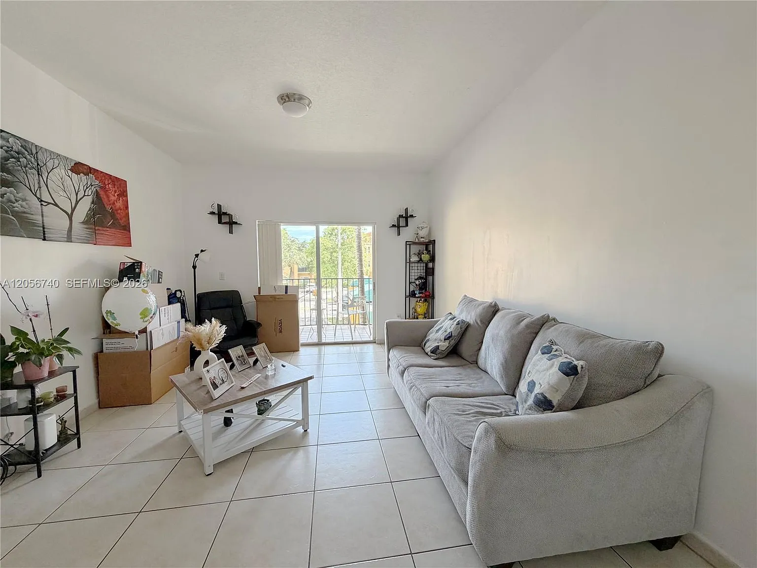 Palm Gardens At Doral Con — Photo 2