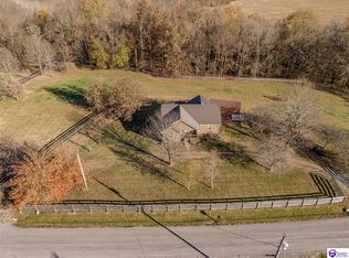 555 Winding Ridge Rd, Greensburg, KY 42743
