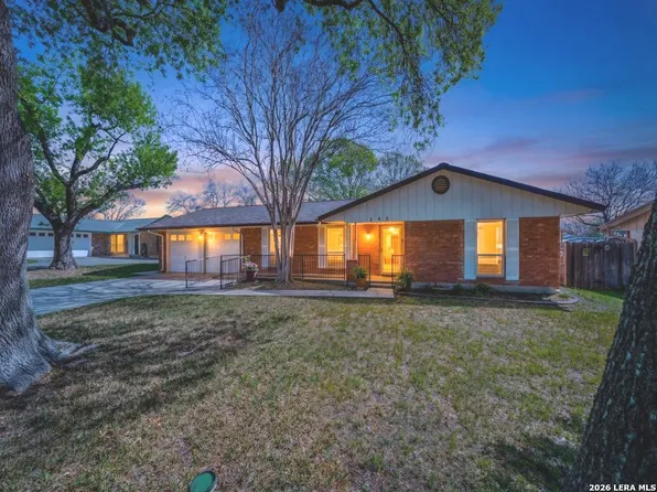 302 Cordoba, Universal City, TX 78148