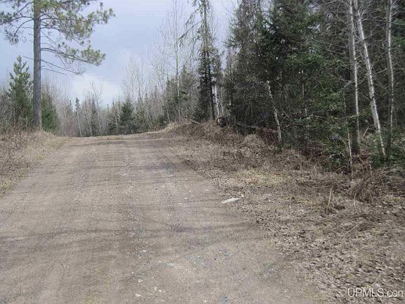 5th image of N Swan Rd