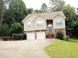 147 Crest Winds Dr, Clarkesville, GA 30523