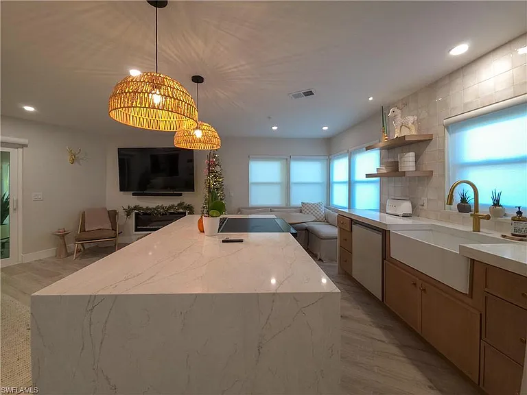 1495 Blue Point Ave #C — Photo 7