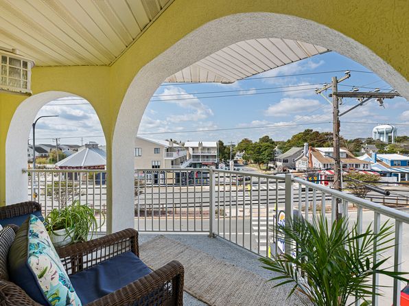 1904 Coastal Hwy APT F