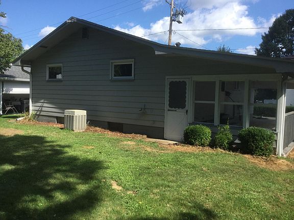 5th image of 300 Bank Ln SE
