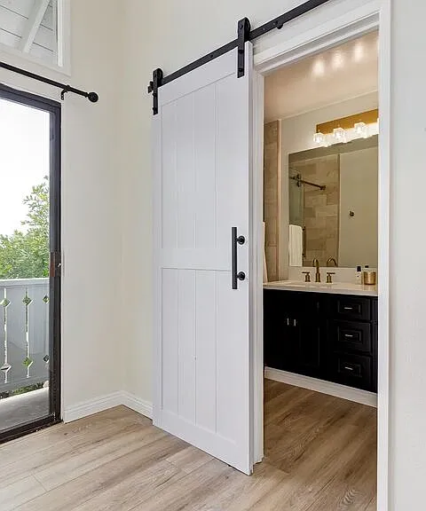 1508 Berkeley St #B — Photo 20