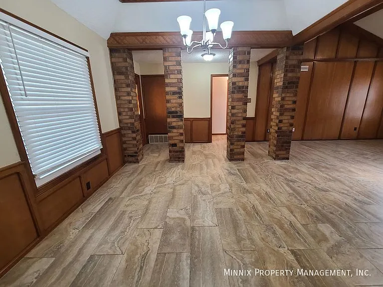 4005 Saint Andrews Dr — Photo 28