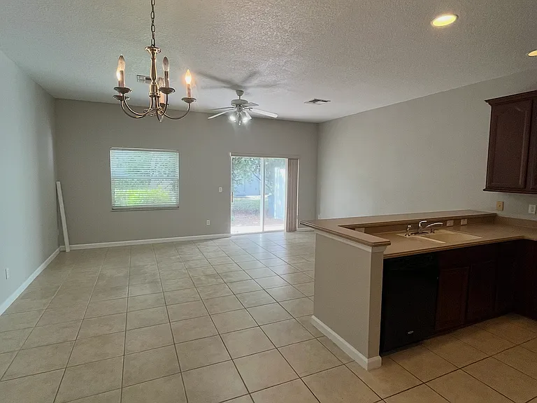 3812 Black Spruce Ln — Photo 8