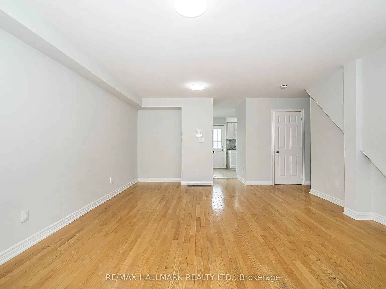 2 bed, $2,495 — Photo 3
