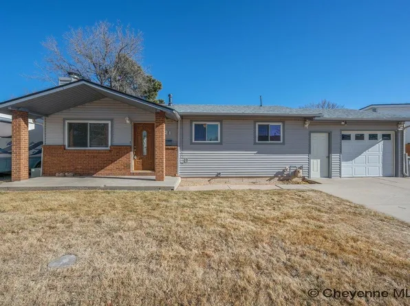 821 Stevens Dr, Cheyenne, WY 82001