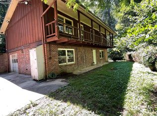 871 S Country Club Dr, Cullowhee, NC 28723