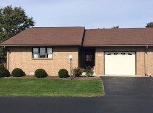 14 Windstone Ct #U, Findlay, OH 45840